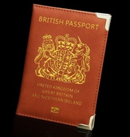 Porte-passeport unisexe en cuir véritable de luxe, blocage RFID, court, fin, léger, fermeture à boucle, plusieurs emplacements pour cartes, Royaume-Uni