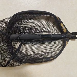 Épuisette pliable portable de 100 cm en alliage d'aluminium avec sac de rangement pour la pêche à la ligne, la pêche sur roche et l'équipement de pêche au bar - Product Image 1