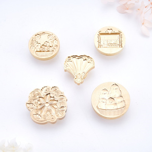 Testa di timbro 3D tridimensionale di forma irregolare per uso decorativo - Product Image 4