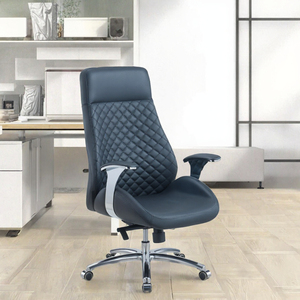 Chaise de bureau ergonomique à dossier haut en cuir avec structure métallique au design moderne - Pivotante, idéale pour le bureau du patron, le bureau à domicile, le salon ou l'hôpital - Product Image 3