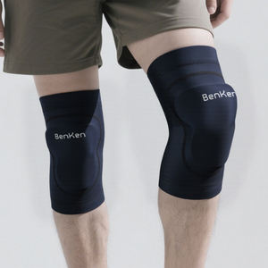 Genouillères en mousse de haute qualité avec logo personnalisé pour les sports de <span class=keywords><strong>handball</strong></span> Genouillères de protection pour la sécurité sportive des adultes - Product Image 1