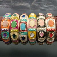 Bracelets et joncs pour femmes, style ethnique vintage, en alliage de zinc plaqué or, avec pierre œil-de-chat, styles variés