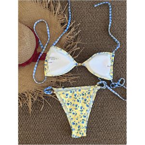 Conjunto de bikini con estampado floral para mujer FOXA, traje de baño con decoración de perlas, corte alto y tanga con tiras - Product Image 3