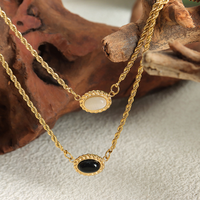 Collier en or 18 ct à double couche avec chaîne torsadée en forme de corde ovale géométrique en acrylique œil de chat