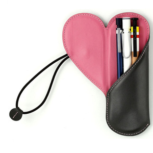 Estuche de lápices de cuero bicolor personalizable, bolsa de papelería creativa con forma de corazón, estuche de lápices para estudiantes de estilo japonés y coreano - Product Image 3