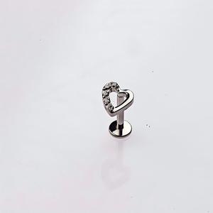 <span class=keywords><strong>Piercing</strong></span> de Titanio G23 para Labret, Cartílago, Labio, Tragus y Hélix, con Corazón Hueco y Engaste de Media Zirconia Cúbica, 16G, Parte Trasera Plana, Dorado - Product Image 2
