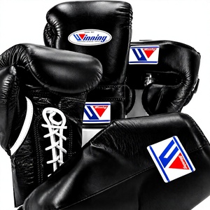 Ensemble de gants de boxe personnalisés en cuir orange avec protège-tête et protège-gland respirants pour adultes - Product Image 3