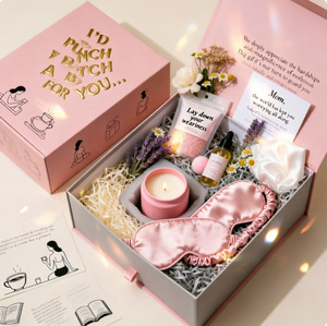Divertida <span class=keywords><strong>Caja</strong></span> de <span class=keywords><strong>Regalo</strong></span> Spa <span class=keywords><strong>para</strong></span> Mejores Amigas - Set de Vela Aromática, Bomba de Baño y Mascarilla <span class=keywords><strong>para</strong></span> Dormir, Regalos <span class=keywords><strong>para</strong></span> Mejores Amigas y Damas de Honor - Product Image 3