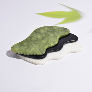 Großhandel Xiuyan Echte Naturstein-Gesichtsroller mit Noppen Grüner Gua Sha Jade-Roller und Gua Sha für Körper- und Handmassage - Product Image 2