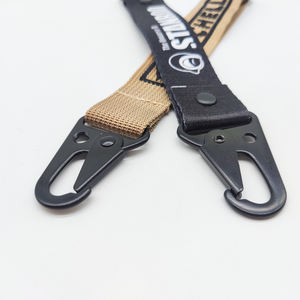 <span class=keywords><strong>Prix</strong></span> d'usine porte-clés personnalisé <span class=keywords><strong>voiture</strong></span> brodée <span class=keywords><strong>marvel</strong></span> porte-clés brodé Jet Tag tissé porte-clés avec votre propre logo - Product Image 4