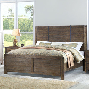 Table de chevet industrielle rustique à 3 tiroirs avec poignées simples et accents en métal riveté, finition bois vieilli - Product Image 1