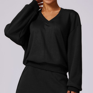 Vente en gros Sweat-shirts blancs à manches longues pour femmes Sweat-shirt à capuche et col en V de sport - Product Image 6