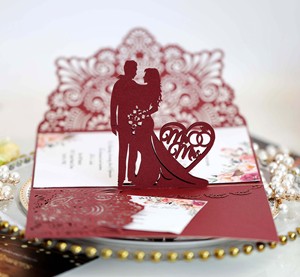 Cartes <span class=keywords><strong>pop</strong></span>-up 3d personnalisées en feuille d'or à trois volets invitations de mariage luxe élégant pour douche nuptiale carte de mariage - Product Image 2