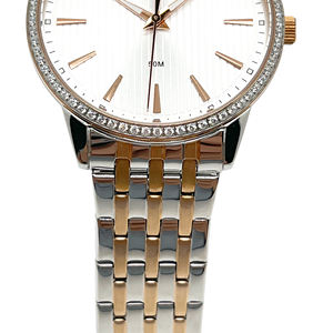 Montre à cadran circulaire à la mode du fabricant en gros Montre à quartz pour femmes - Product Image 2