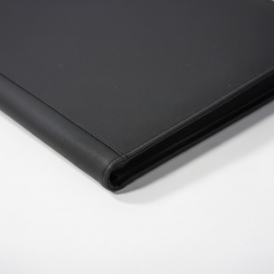 Tarjetero Minimalista de Microfibra y Cuero Sintético, Sin Cierre, Diseño Rígido Negro para Almacenamiento de Tarjetas - Product Image 1