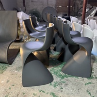 Tabouret de bar en PRV en gros d'usine, chaise de bar unique en fibre de verre courbée pour projets de bars et décoration intérieure