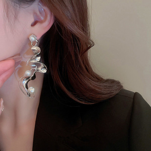 Orecchini Pendenti a Forma di Spirale Irregolare per Donne, Accessori per Orecchie Semplici e alla Moda per Uso Quotidiano - Product Image 5