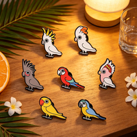 Pin de Solapa Esmaltado Personalizado de Calidad Premium con Diseño de Aves Tropicales y Dibujos Animados de Loros, Paquete de Regalo de Recuerdo de Viaje, Fabricante OEM al por Mayor