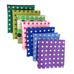 منديل جيب مربع مخصص 25 أو هانكي بولكا دوت بيزلي زهري ملون أحمر وأسود وأبيض - Product Image 5