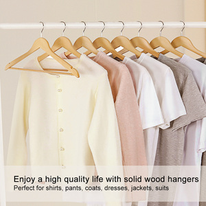Cintres en bois LINDON avec emballage en boîte de couleur personnalisée - Product Image 3