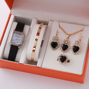 Ensemble de montres à quartz pour femmes élégantes, bijoux en forme de cœur et bracelet, ensemble cadeau pour anniversaire et anniversaire de mariage - Product Image 1