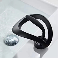FSH OEM Luxuriöser Moderner Messing-Einhebel-Wasserfall-Waschtischarmatur mit Keramikventil, Warm-/Kaltwasser-Mischbatterie für Badezimmer-Waschtische