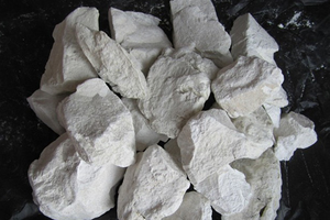 सीमेंट विनिर्माण के लिए कम नमी स्थिर गुणवत्ता वाला चूना ब्लॉक - Product Image 3