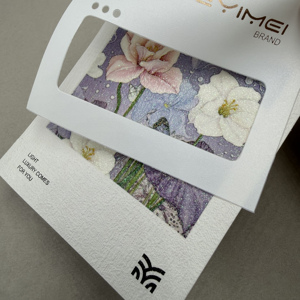 Etiquetas Colgantes y Etiquetas de Papel con Estampado en Caliente con Lámina Dorada, Ecológicas y de Lujo, Personalizadas para Bolsas de Ropa y Empaquetado de Prendas - Product Image 3