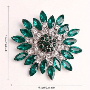 Broche florale créative avec pierres précieuses vertes et design magnifique - Product Image 4