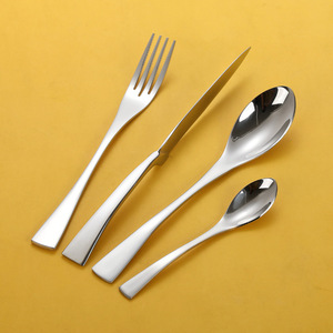 Juego de cubiertos para carne Kaya de acero inoxidable 304, pulido espejo, estilo europeo, cuchillo, tenedor y cuchara con diseño de cola de pez, para uso en restaurantes y hoteles. - Product Image 1