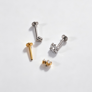 <span class=keywords><strong>Piercing</strong></span> Labret de <span class=keywords><strong>Titanio</strong></span> <span class=keywords><strong>G23</strong></span> ASTM F136 16G con Rosca Interna y Parte Trasera Plana <span class=keywords><strong>para</strong></span> Labio, Tragus, Daith, Hélix, Rook y Cartílago - Product Image 2