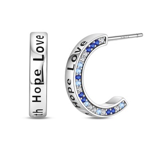 Boucles d'oreilles clous en argent 925 plaqué or 18 carats, serties de zircons en forme d'étoile octogonale et de fleurs d'<span class=keywords><strong>iris</strong></span>. Exsude l'élégance - Product Image 4