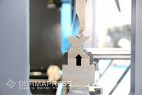 Sistema de Prensa Plegadora CNC Servoeléctrica de 40T y 2000mm con Simulación Hidráulica Inteligente y Corrección Automática de Errores