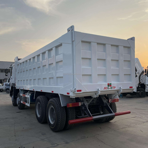 Camión Volquete Robusto HOWO 8x4 de 12 Ruedas en Oferta para Sudáfrica, Ideal para Canteras y Obras de Ingeniería Rural - Product Image 6