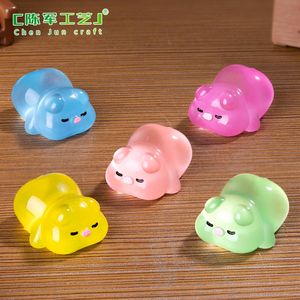 Weij Landscape Cute Papa Glow-in-Night <span class=keywords><strong>Little</strong></span> Pig Diy Decorative Blind Bag Accessories Car Table Small Ornaments - Product Image 4