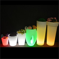 Pots de fleurs en plastique de grande taille éclairés par LED à énergie solaire, jardinières pour patio, décorations pour restaurants, hôtels, aménagement paysager, plantation
