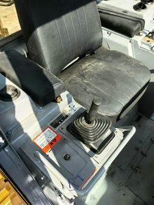 รถดันดินตีนตะขาบ Caterpillar D5K มือสองราคาถูก พร้อมส่ง พร้อมเกียร์และมอเตอร์ อุปกรณ์ก่อสร้าง - Product Image 5
