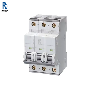 Nouveau disjoncteur miniature 5SY4320-8 3P 20A 400 V Courbe D 10 KA - Product Image 1