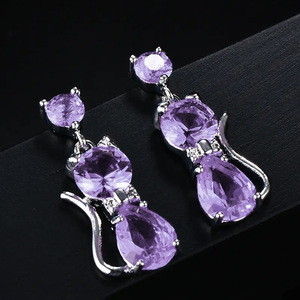 Orecchini a Perno da Donna con Gatto Carino, Design Animale Dolce, Gioielli alla Moda per Uso Quotidiano - Product Image 1