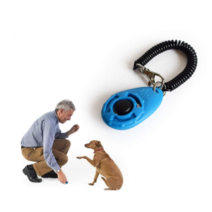 2026 Clicker d'entraînement pour chien personnalisé avec logo du fabricant, avec anneau de poignet manuel et fonction de pression - Product Image 3
