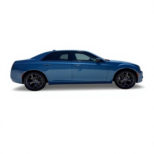 Chrysler 300 Tour Sedan 2023 d'occasion, propulsion arrière, transmission automatique - Product Image 3