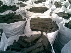 TPN High Calorific Value Long Burning Time OEM Available Vietnam Premium Citrus Charcoal Manufacturer & Wholesale Supplier - Product Image 2
