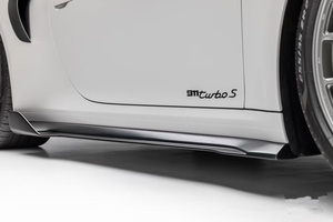 ชุดแต่งคาร์บอนไฟเบอร์แห้งสำหรับ Porsche 992 Turbo S ประกอบด้วยลิ้นกันชนหน้า, ดิฟฟิวเซอร์, สปอยเลอร์, สเกิร์ตข้าง และกันชนสำหรับ 992 Turbo S - Product Image 4