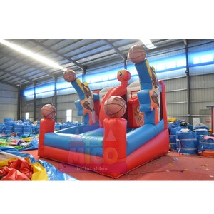 Château gonflable dynamique sur le thème du basketball avec deux paniers pour les fêtes sportives des garçons et les événements sportifs communautaires - Product Image 2