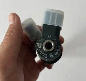 Injecteur diesel à rampe commune 0445110189 0445110190 0445110181 0445110182 0445110072 pour Dodge Mercedes E320/S320 - Product Image 5