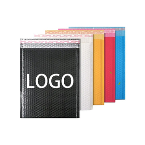 Buste in Plastica Nera Personalizzate con Logo, Imbottite per Spedizioni Postali e Corrieri, Sacchetti Poly Mailer con Bolle d'Aria - Product Image 3