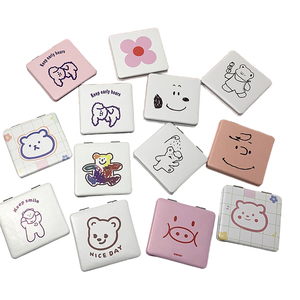 Source Factory Lovely Mini espejo de dibujos animados de doble cara <span class=keywords><strong>plegable</strong></span> portátil pequeño espejo portátil vestidor soporte - Product Image 6