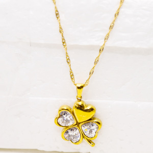 Collana con Ciondolo a Cuore Portafortuna e Diamanti, con Foglie in Acciaio Inossidabile, Gioiello Raffinato per Regali Quotidiani - Product Image 3
