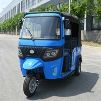 Tuk-Tuk Passager de Haute Qualité, Petit Tricycle Électrique Compact à 3 Roues pour Adultes, Mini Keke pour Quatre Passagers, Tourisme avec Toit
