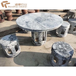 Table et chaises en pierre de marbre gris pour jardin - Product Image 1